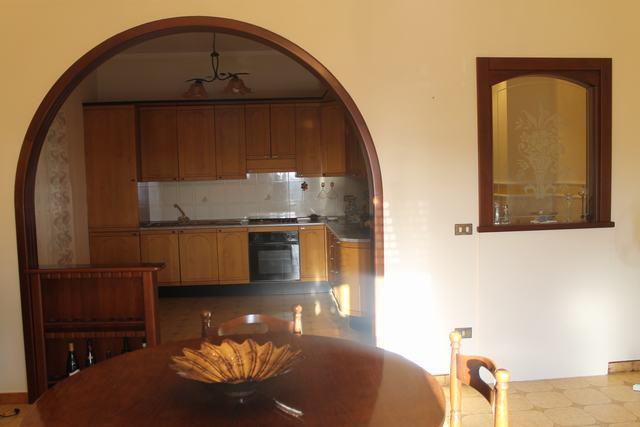 Image No.2-3 Bed Townhouse for sale