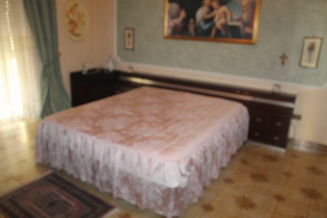 Image No.10-3 Bed Townhouse for sale