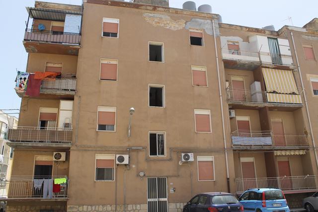 Image No.3-2 Bed Apartment for sale