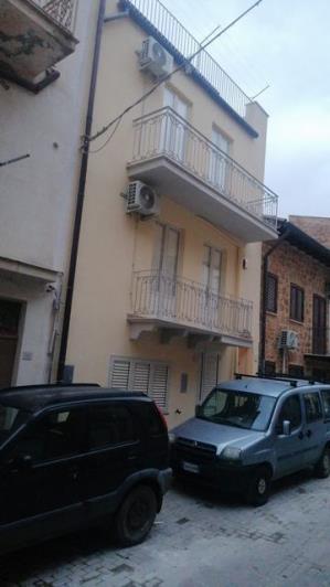 Image No.5-3 Bed Townhouse for sale