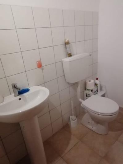 Image No.28-3 Bed Townhouse for sale