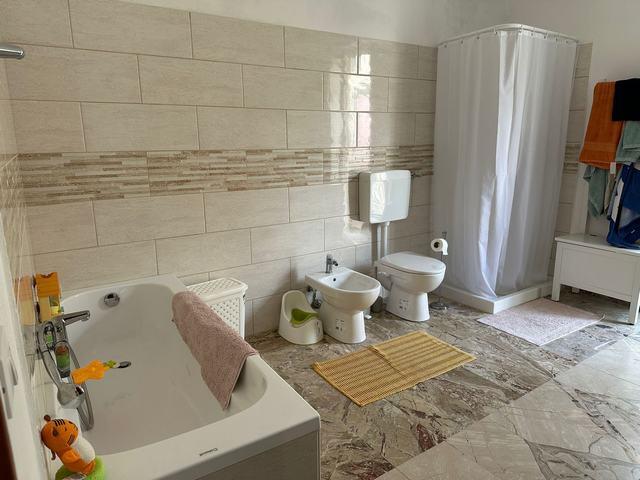 Image No.53-3 Bed Townhouse for sale