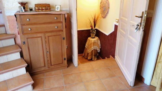 Image No.12-3 Bed Townhouse for sale