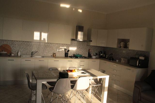 Image No.2-3 Bed Apartment for sale
