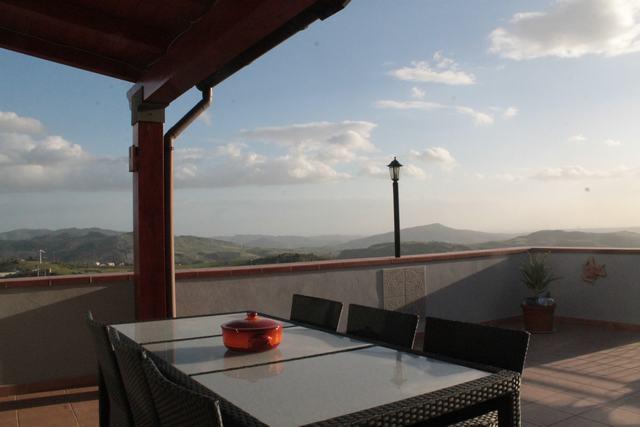 Image No.6-3 Bed Apartment for sale
