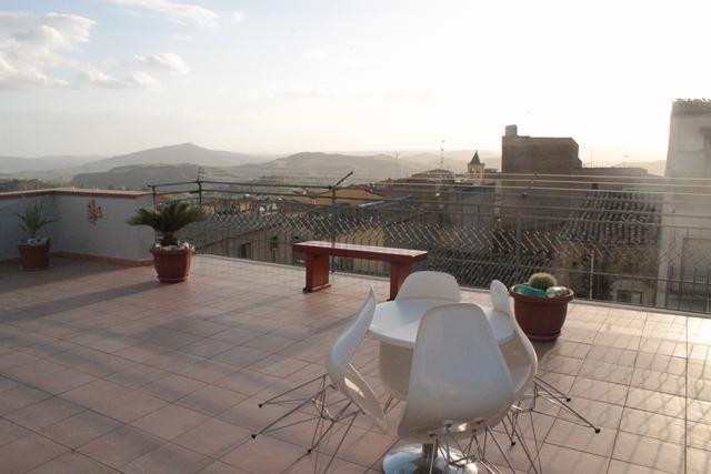 Image No.9-3 Bed Apartment for sale