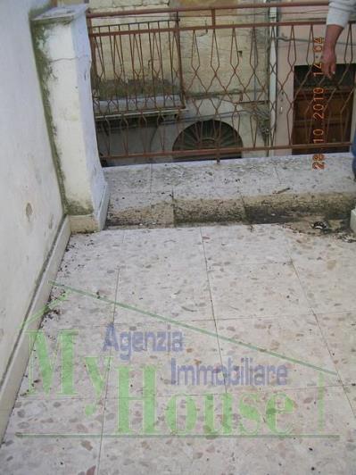 Image No.9-2 Bed Townhouse for sale