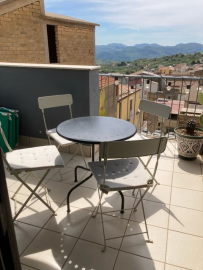 3--Floor---Terrasse-Dining-Area