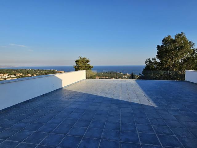 Image No.7-8 Bed Villa for sale