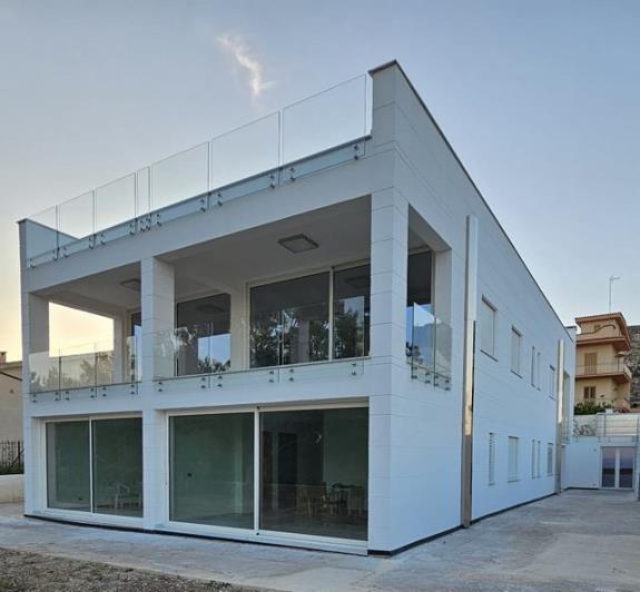 Image No.16-8 Bed Villa for sale