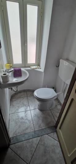 Image No.17-2 Bed Townhouse for sale