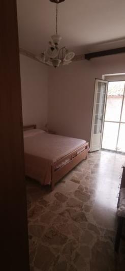 Image No.8-3 Bed Townhouse for sale