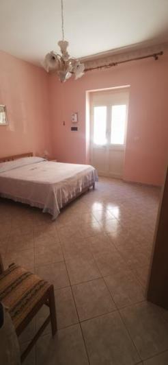 Image No.27-3 Bed Townhouse for sale