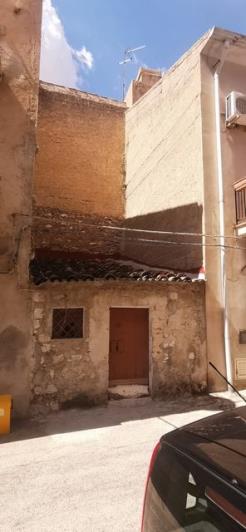 Image No.32-3 Bed Townhouse for sale