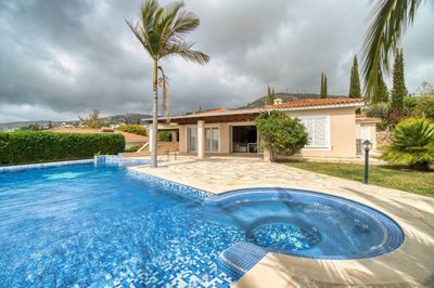 Bungalow For Sale  in  Tala