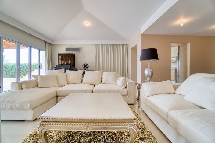 Image No.5-5 Bed Bungalow for sale