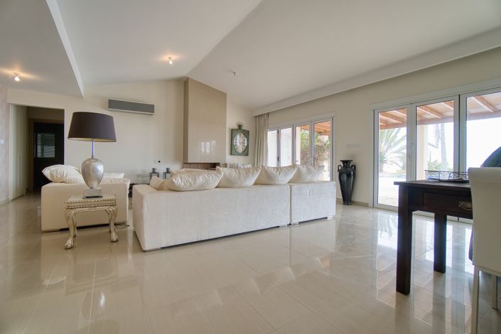 Image No.8-5 Bed Bungalow for sale