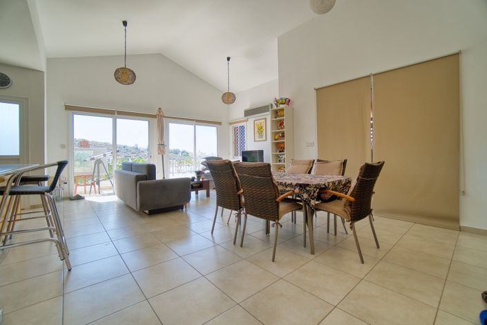 Image No.10-3 Bed Villa for sale