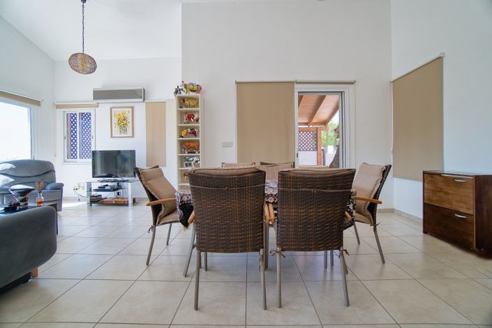 Image No.9-3 Bed Villa for sale