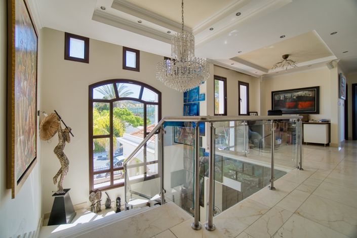 Image No.9-5 Bed Villa for sale