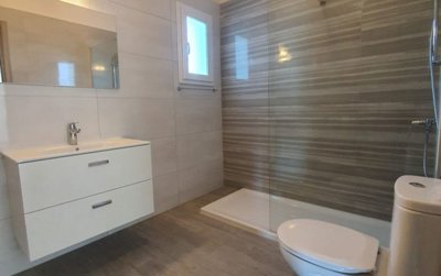 Apartment For Sale  in  Ayios Tychonas