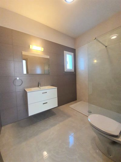Image No.8-3 Bed Apartment for sale