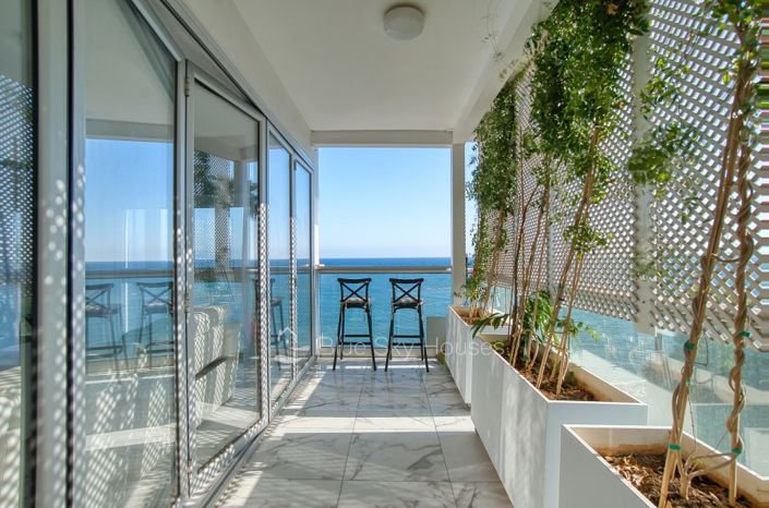 Image No.11-3 Bed Apartment for sale