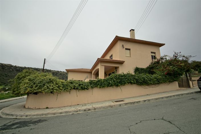 Image No.3-Villa de 4 chambres à vendre à Germasogeia