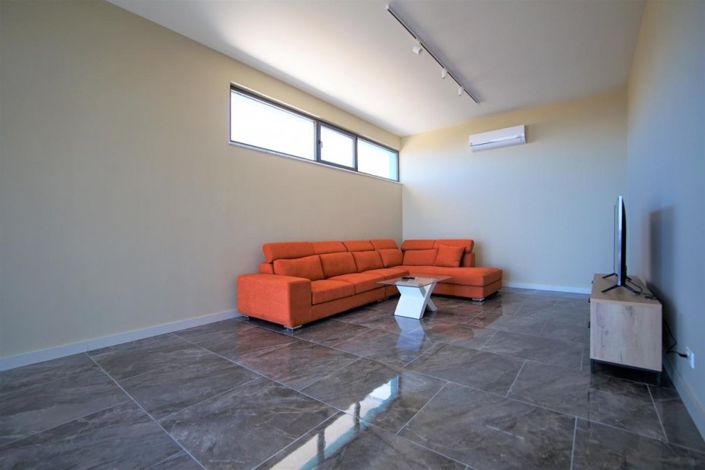 Image No.5-4 Bed Villa for sale