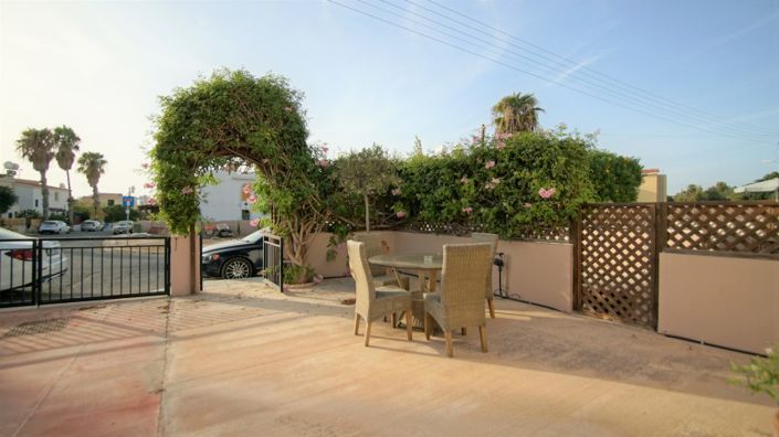Image No.10-2 Bed Townhouse for sale