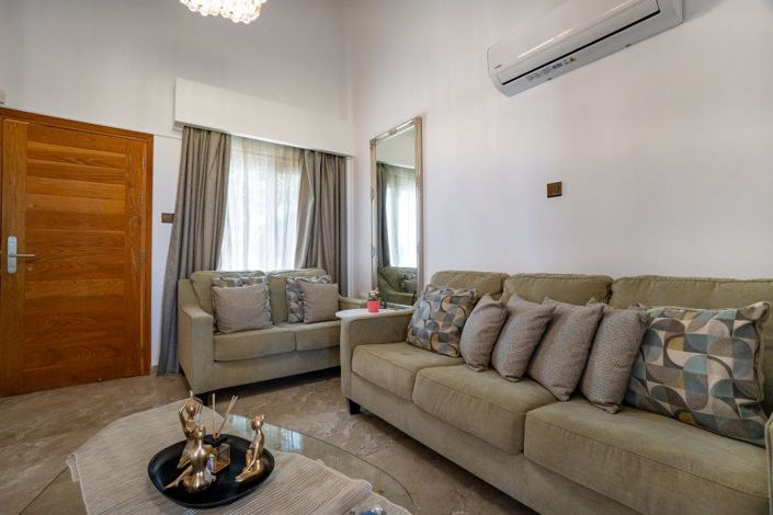 Image No.10-2 Bed Villa for sale