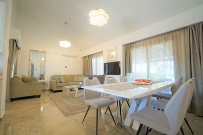 Bungalow For Sale  in  Chloraka