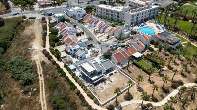 Bungalow For Sale  in  Chloraka