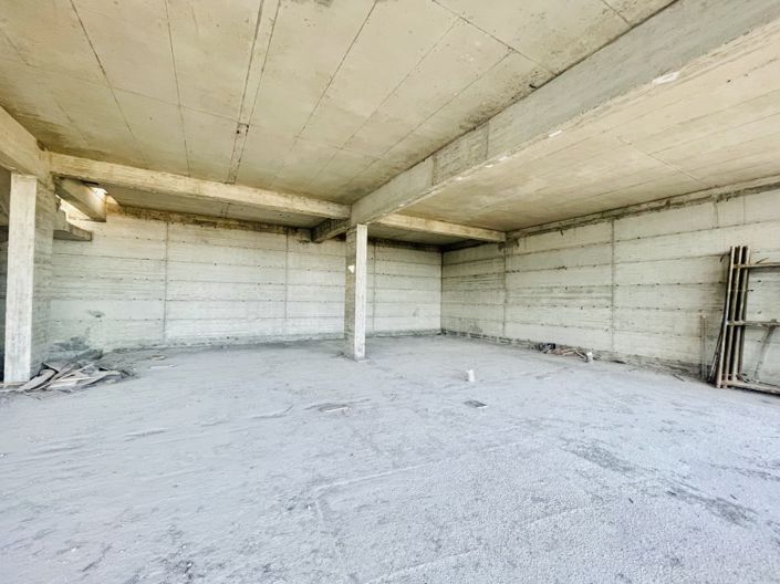 Image No.10-Villa de 12 chambres à vendre à Agios Tychonas