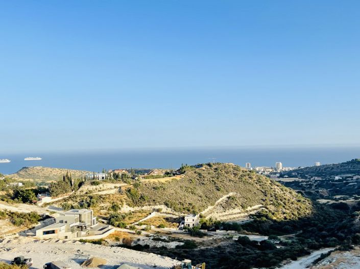 Image No.2-12 Bed Villa for sale