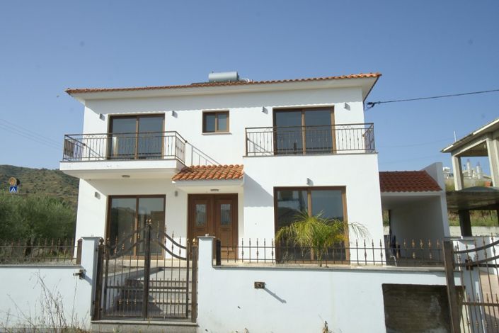 Image No.1-Villa de 4 chambres à vendre à Eptagoneia