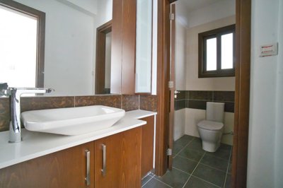 Detached Villa For Sale  in  Eptagoneia