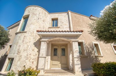 Villa de 5 chambres à vendre à Paphos