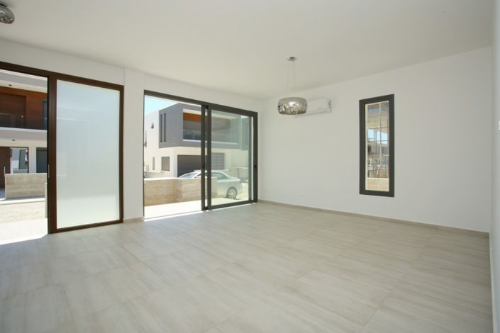 Image No.4-3 Bed Villa for sale