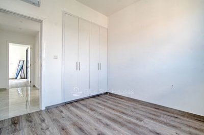 Penthouse For Sale  in  Parekklisia