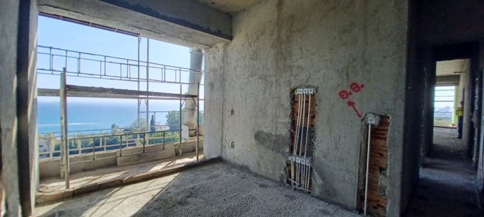 Image No.9-3 Bed Apartment for sale