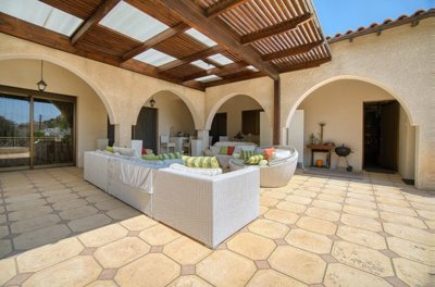 Detached Villa For Sale  in  Agios Tychonas