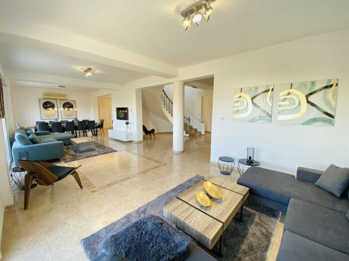 Image No.10-Villa de 5 chambres à vendre à Chloraka