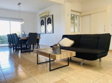Detached Villa For Sale  in  Chloraka