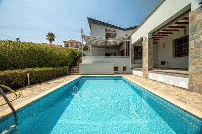 Detached Villa For Sale  in  Ayios Athanasios