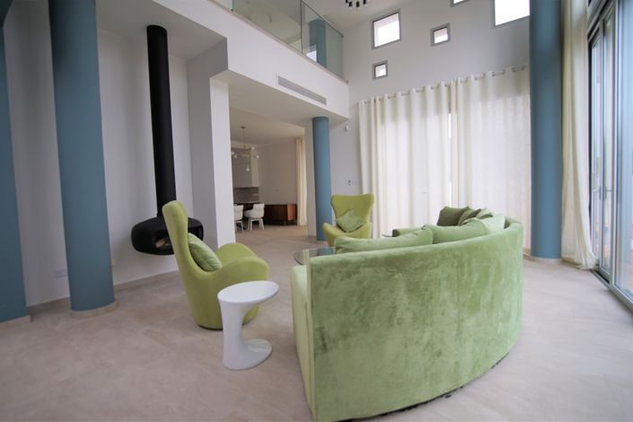 Image No.5-5 Bed Villa for sale