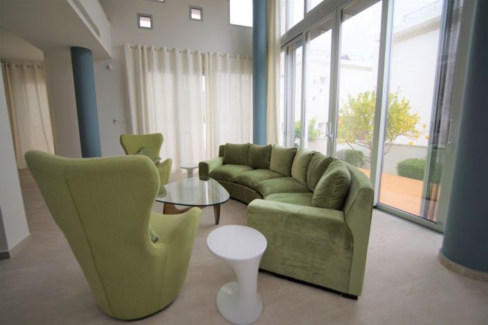 Image No.6-5 Bed Villa for sale