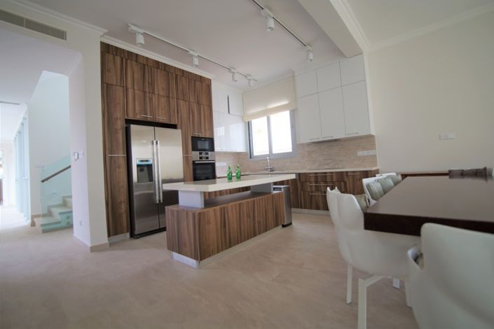 Image No.9-5 Bed Villa for sale