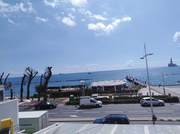 Image No.1-Commercial à vendre à Limassol