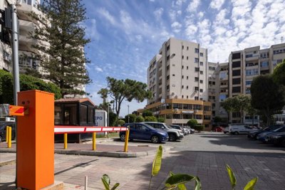 Office  For Sale  in  Enaerios